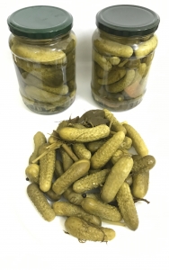 cumcumber in jar